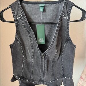 Wild Fable Charcoal Denim Zip Crop Top